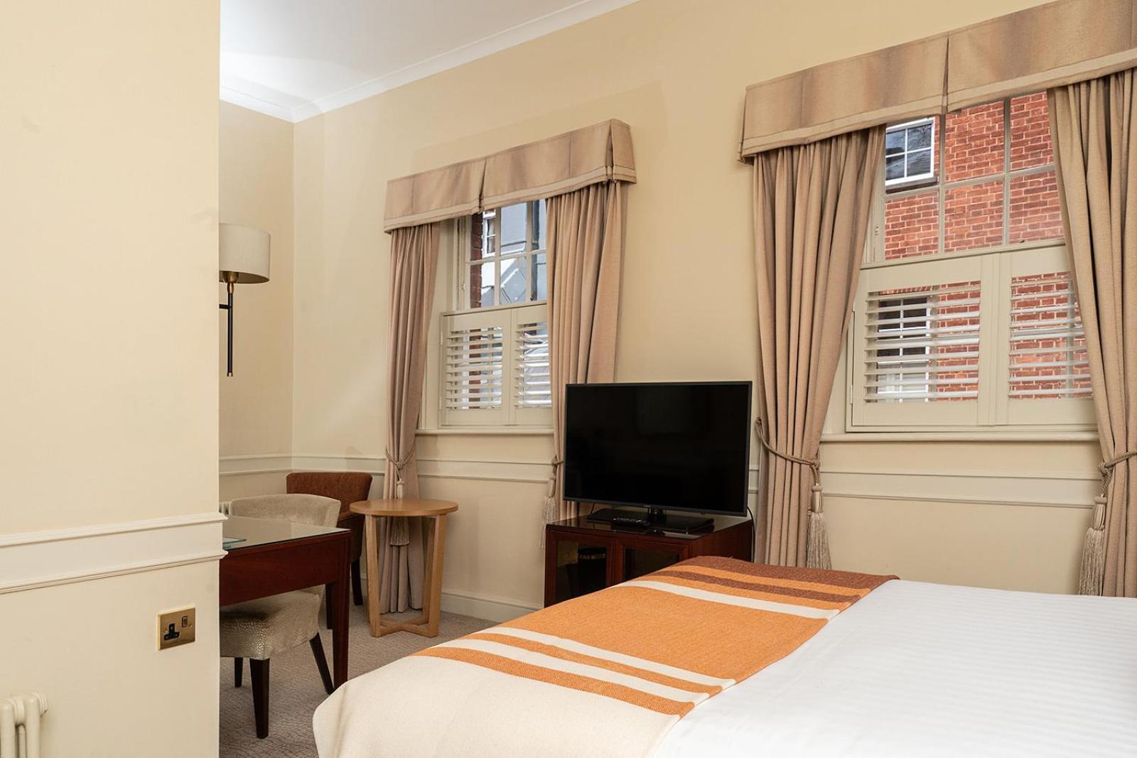Royal Berkshire Hotel 4*